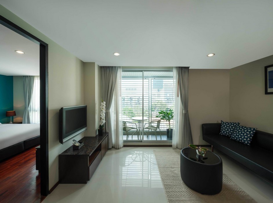 silom lofts hotel