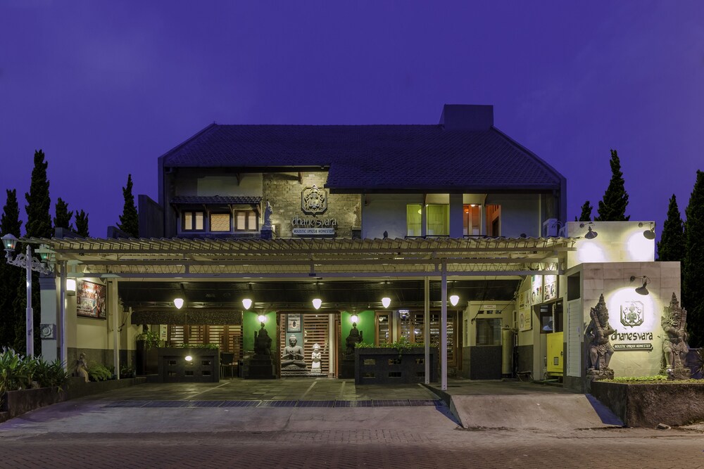 dhanesvara holistic unique homestay