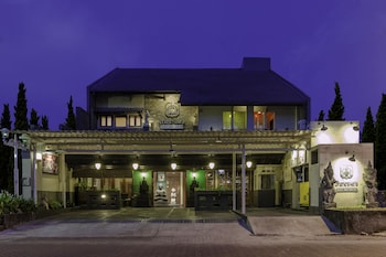 dhanesvara holistic unique homestay