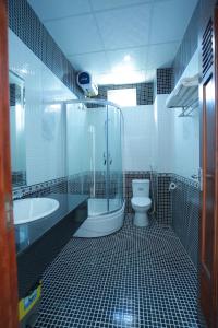 tan truong son hotel