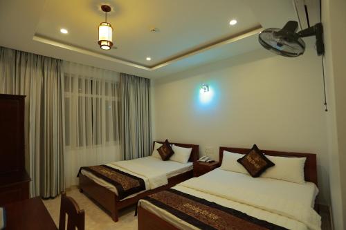 tan truong son hotel