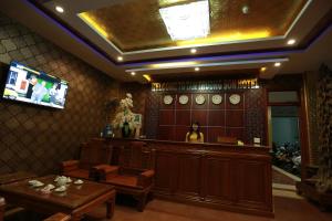 tan truong son hotel