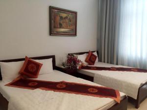 tan truong son hotel