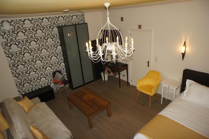 j and r brussels city apartment