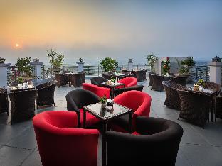royal palace hotel