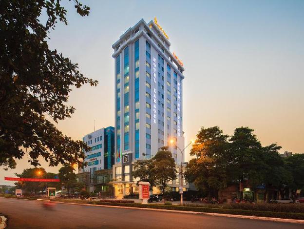 royal palace hotel