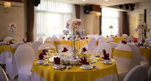 royal palace hotel