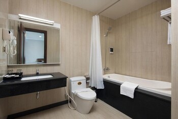 Royal Palace Hotel,Tuyen Quang>>Phu Tho,4 star