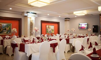 royal palace hotel