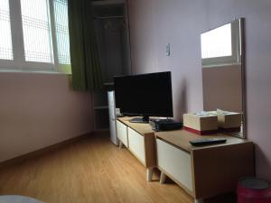 jeju r hotel and guest house hostel