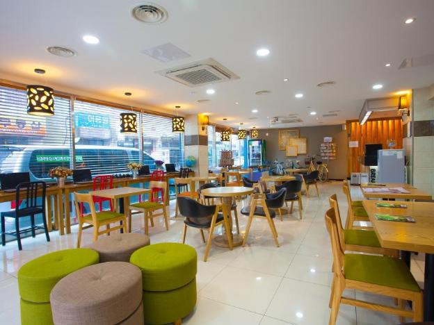 jeju r hotel and guest house hostel