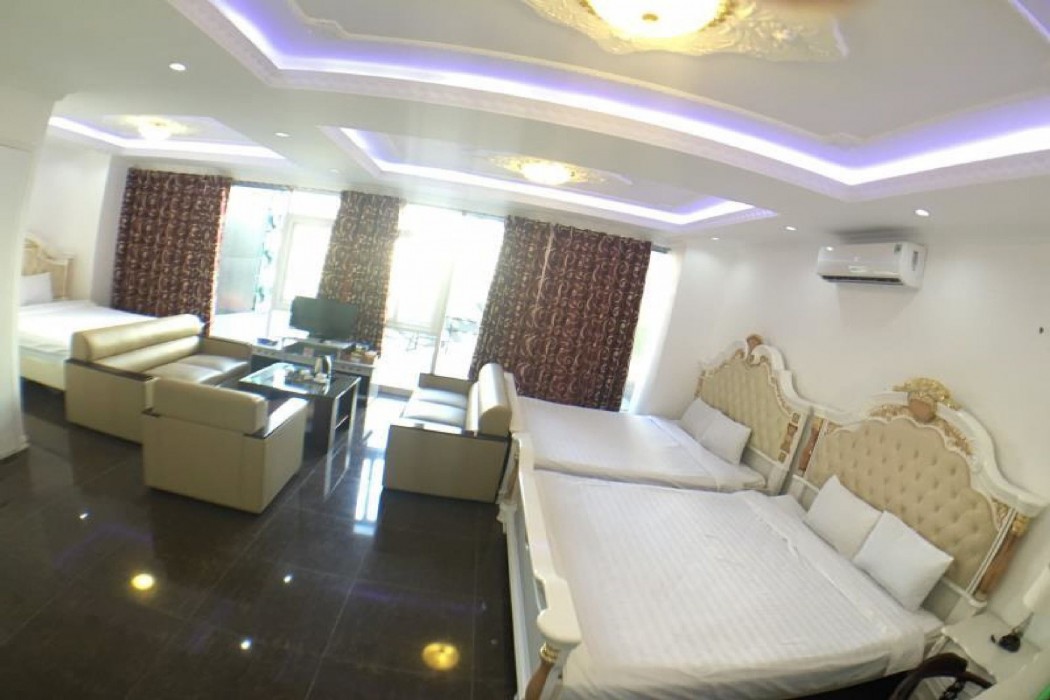 happyland hotel