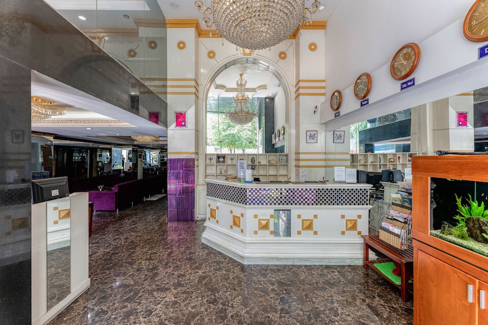 happyland hotel