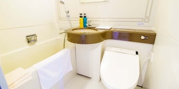 city hotel airport in prince