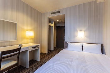 city hotel airport in prince