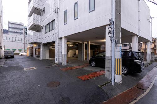 city hotel airport in prince