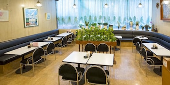 city hotel airport in prince