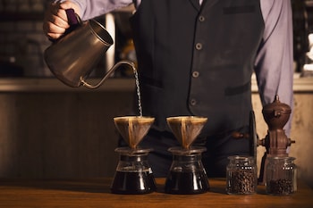 city hotel airport in prince