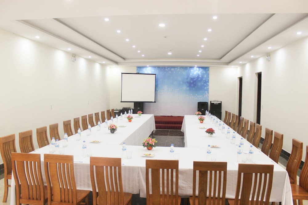 hoa binh hotel