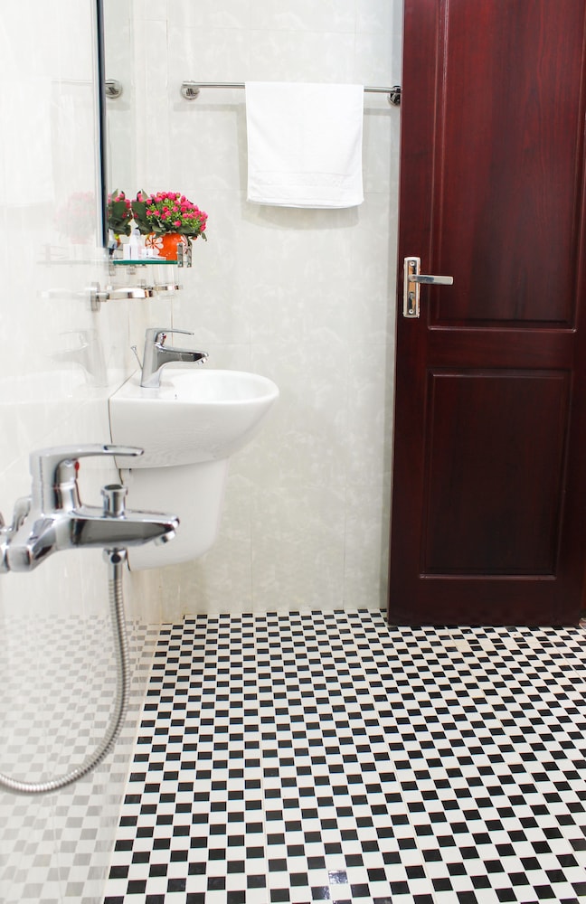 hoa binh hotel