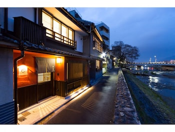 Kyotoya Kamogawa Gojo Private Villa,Kyoto>>Higashiyama Ward,3 star