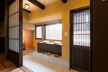 Kyotoya Kamogawa Gojo Private Villa,Kyoto>>Higashiyama Ward,3 star