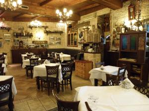 Iridanos,Thessaly>>Kalabaka,3 star
