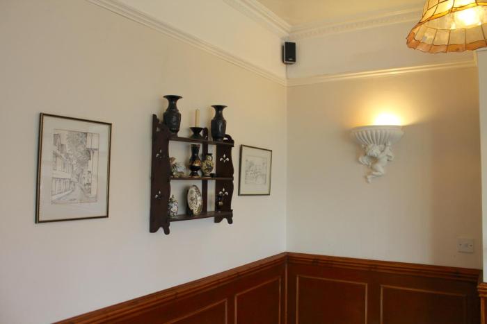 the dial house guest house