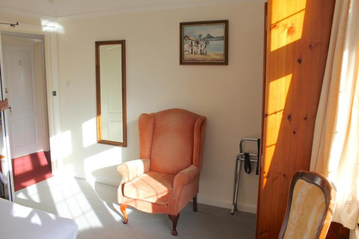 the dial house guest house