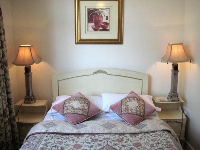 the dial house guest house