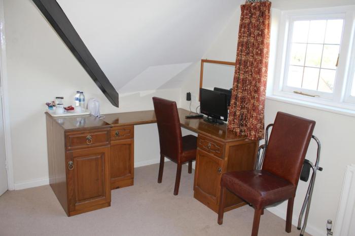 the dial house guest house