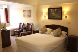 the dial house guest house