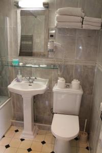 the dial house guest house