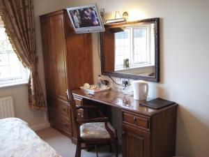 the dial house guest house