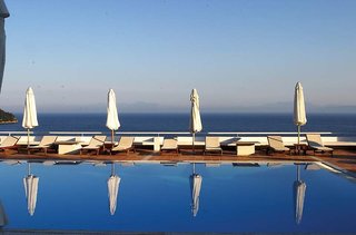atrium hotel