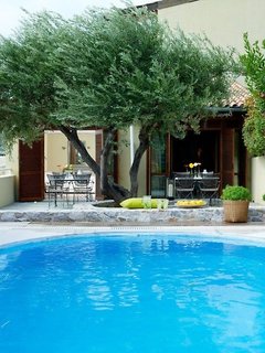 atrium hotel