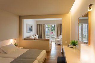 atrium hotel