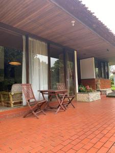 Buyan Resort,Bedugul>>Bali,2 star