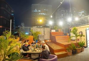 big backpackers hostel