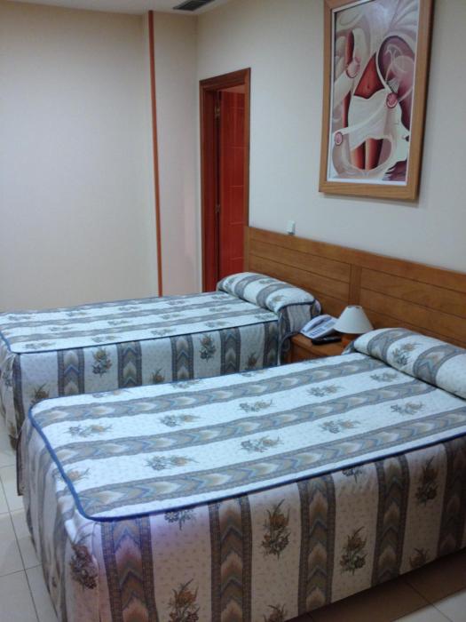hostal aeropuerto