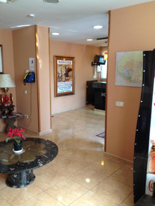 hostal aeropuerto
