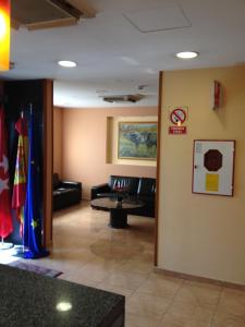 hostal aeropuerto