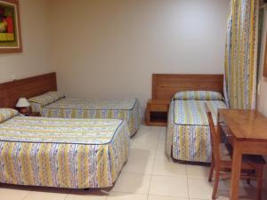 hostal aeropuerto
