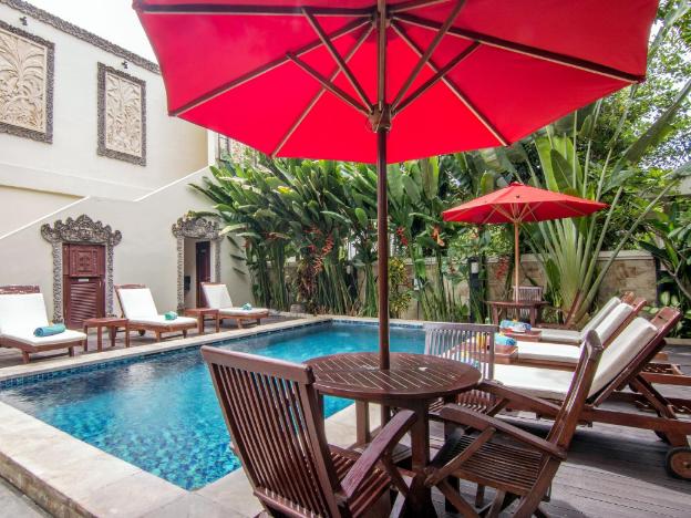 sari villa sanur beach