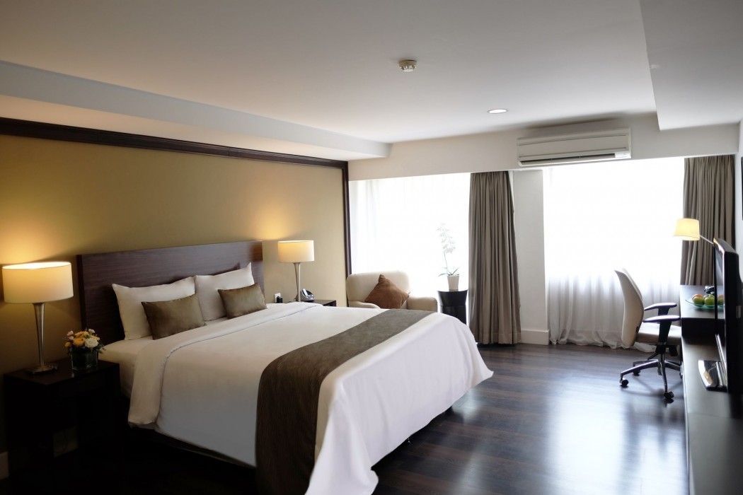Delonix Hotel Karawang,Bekasi>>Bandung,4 star