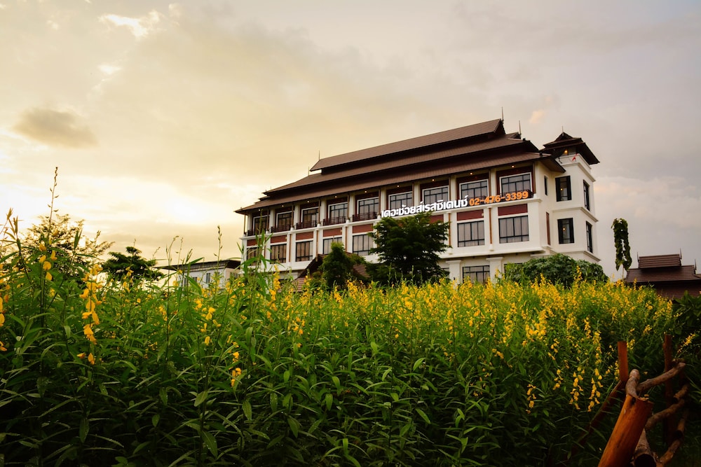 the choice hotel adults only