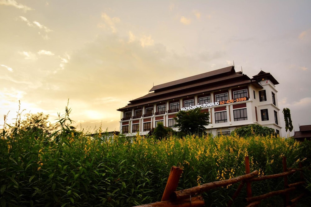 the choice hotel adults only