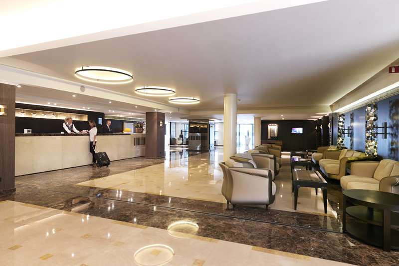 hyllit hotel