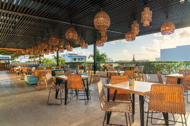 fiesta inn playa del carmen