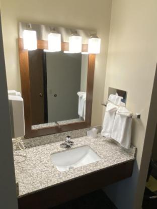 The Center Inn,,3 star